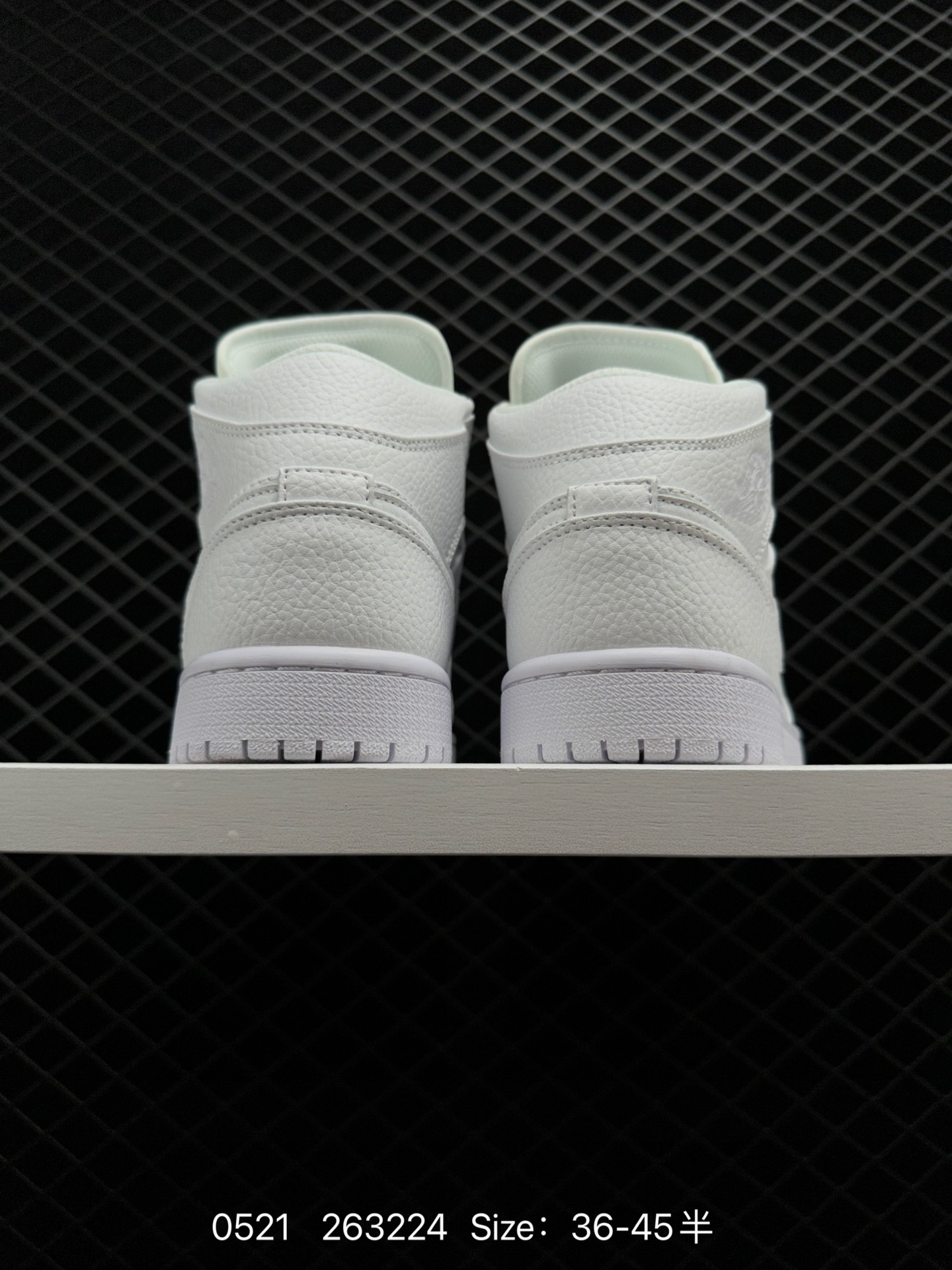 Air Jordan 1 Mid “Legend Blue”